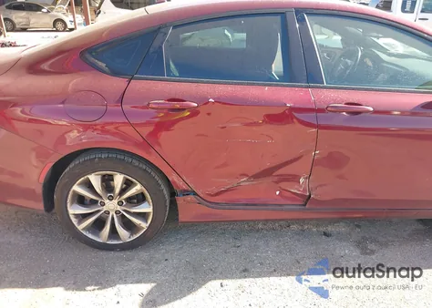 2015 Chrysler 200 S z USA, uszkodzony, nr VIN 1C3CCCBB6FN688204